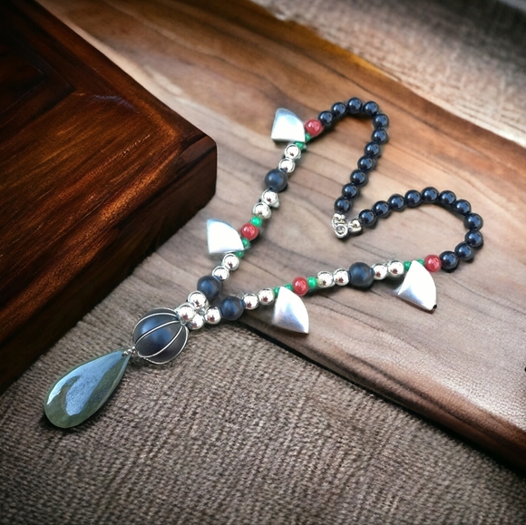 RARE Vintage Alexis Kirk Nephrite Jade Pendant Necklace - Picture 4 of 14